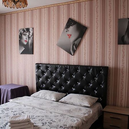 Apartment on Fastivs'ka 2 Bila Tserkva Exteriör bild