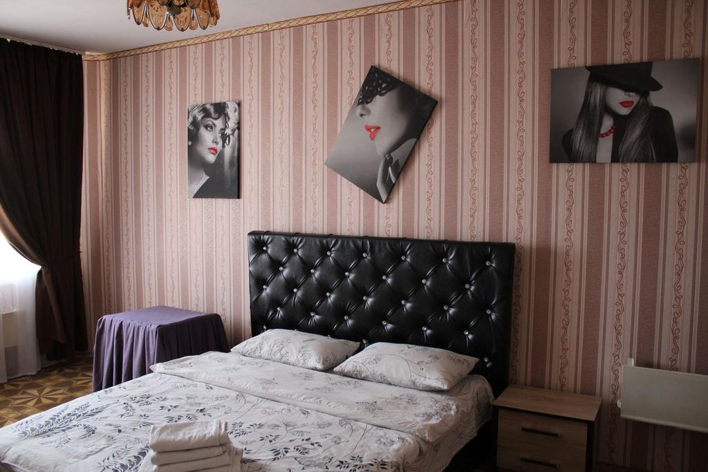 Apartment on Fastivs'ka 2 Bila Tserkva Exteriör bild